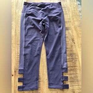 Burgundy Apana leggings, Medium